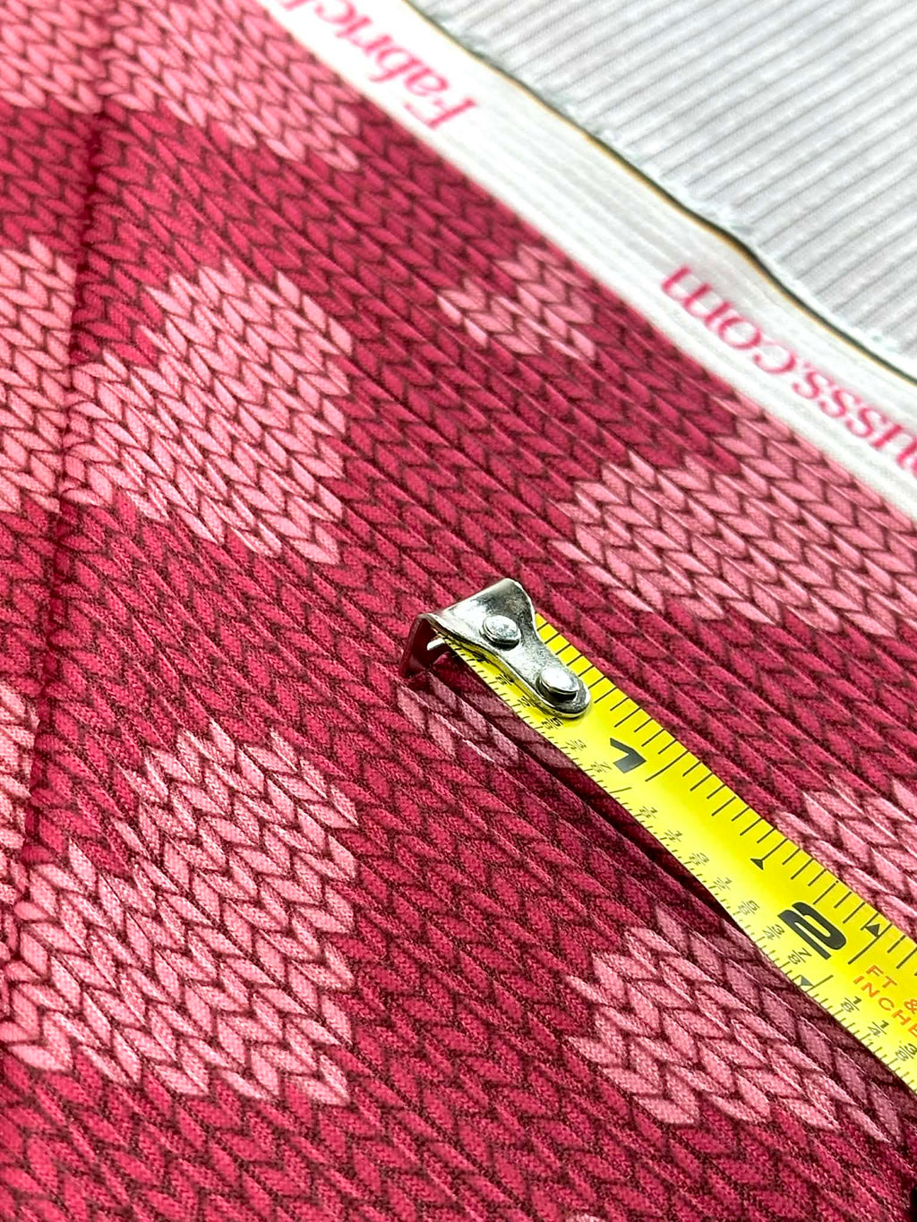 (4X2 YUMMY RIB) PINK KNIT HEARTS ON VINTAGE STRAWBERRY