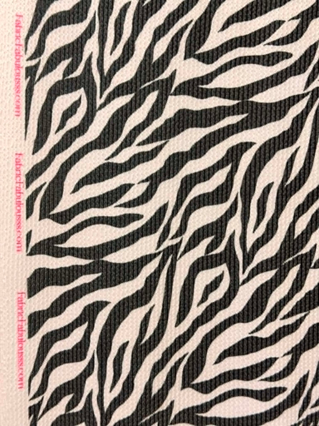 (URBAN RIB) BLACK ZEBRA ON OFF WHITE