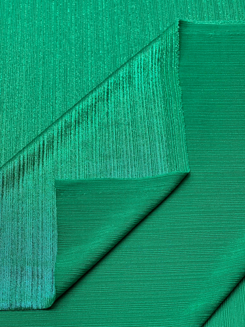 (SLINKY RIB) GREEN SHIMMER