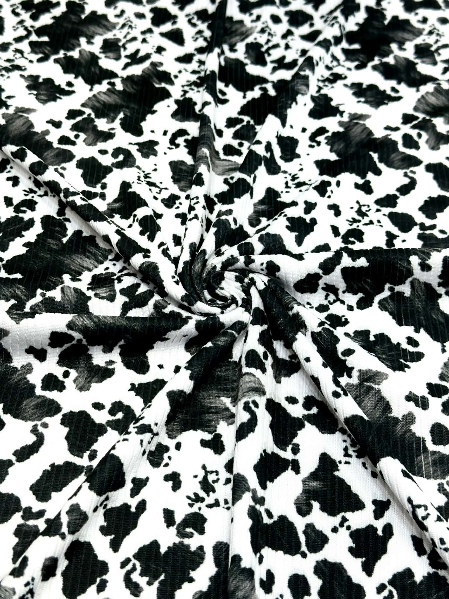 (4X2 YUMMY RIB) SMALL BLACK COW FUR PRINT ON OFF WHITE