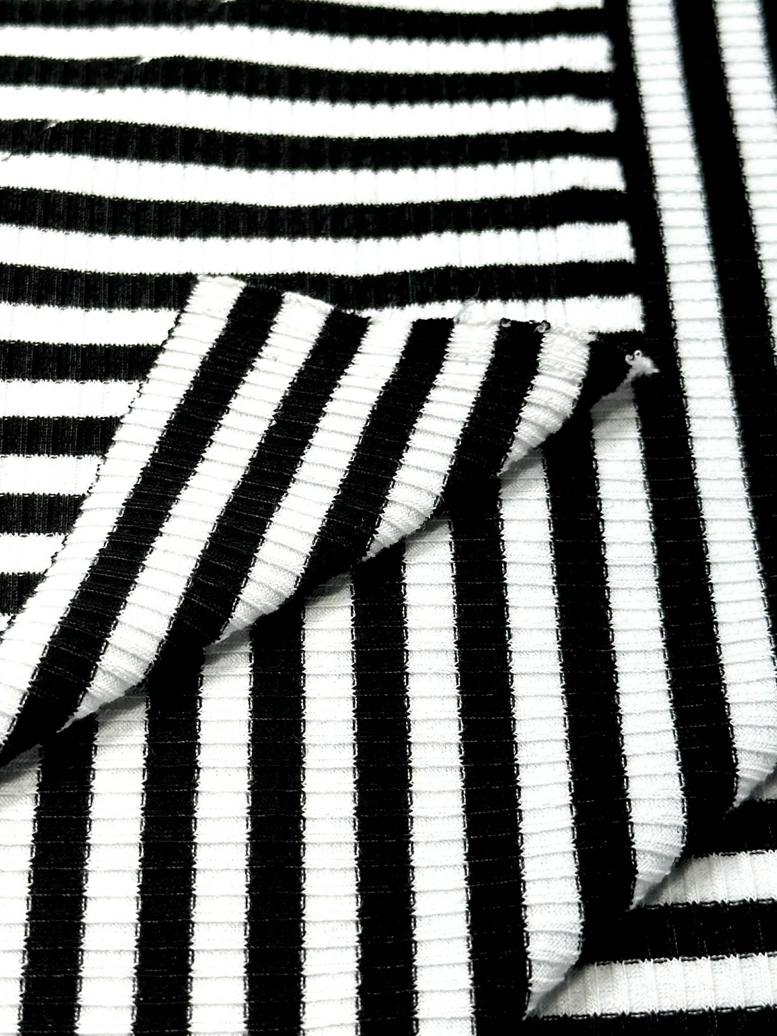 (RIB) BLACK AND OFF WHITE THINNER STRIPES