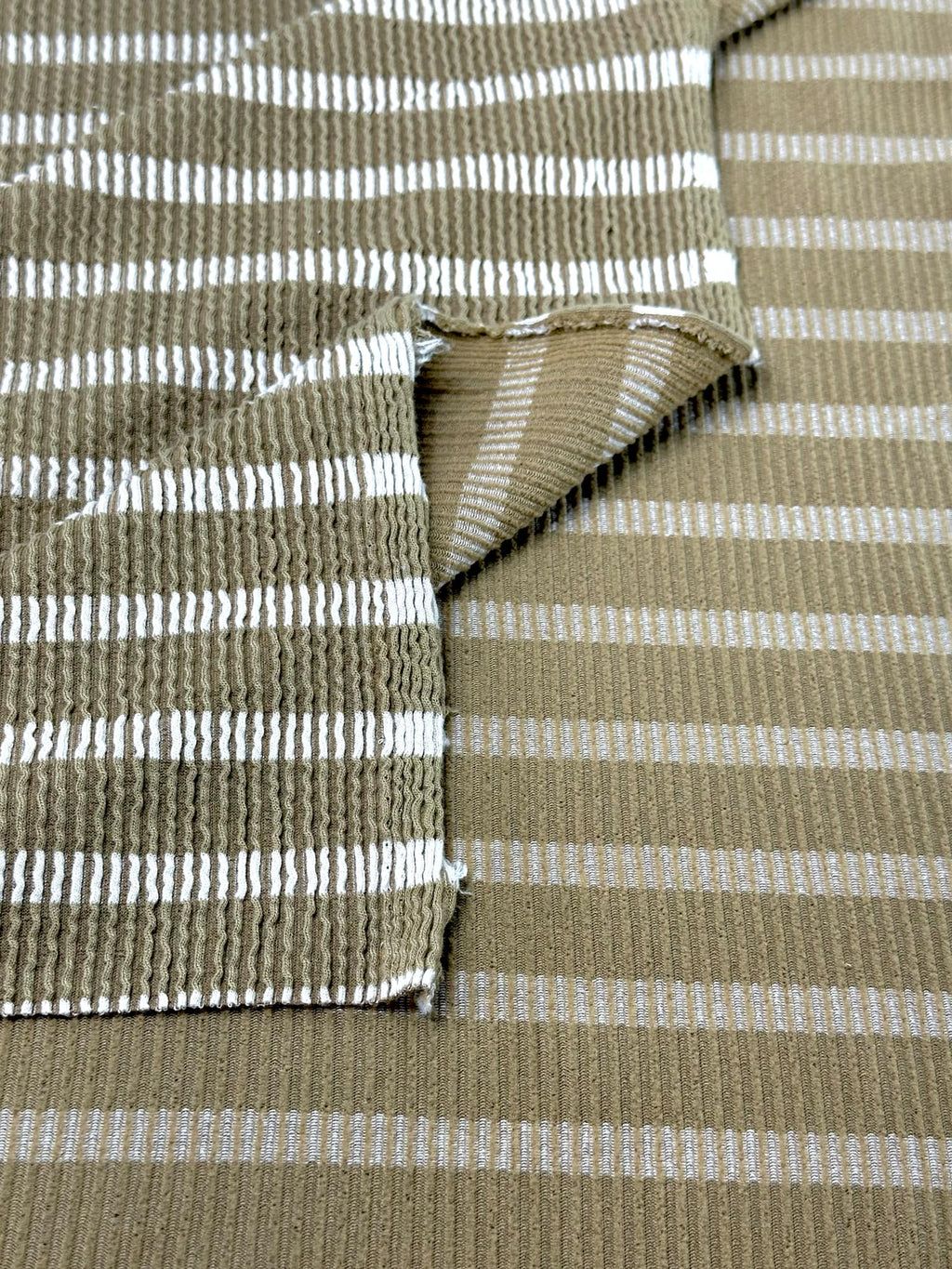 (URBAN RIB) STRIPES ON KHAKI
