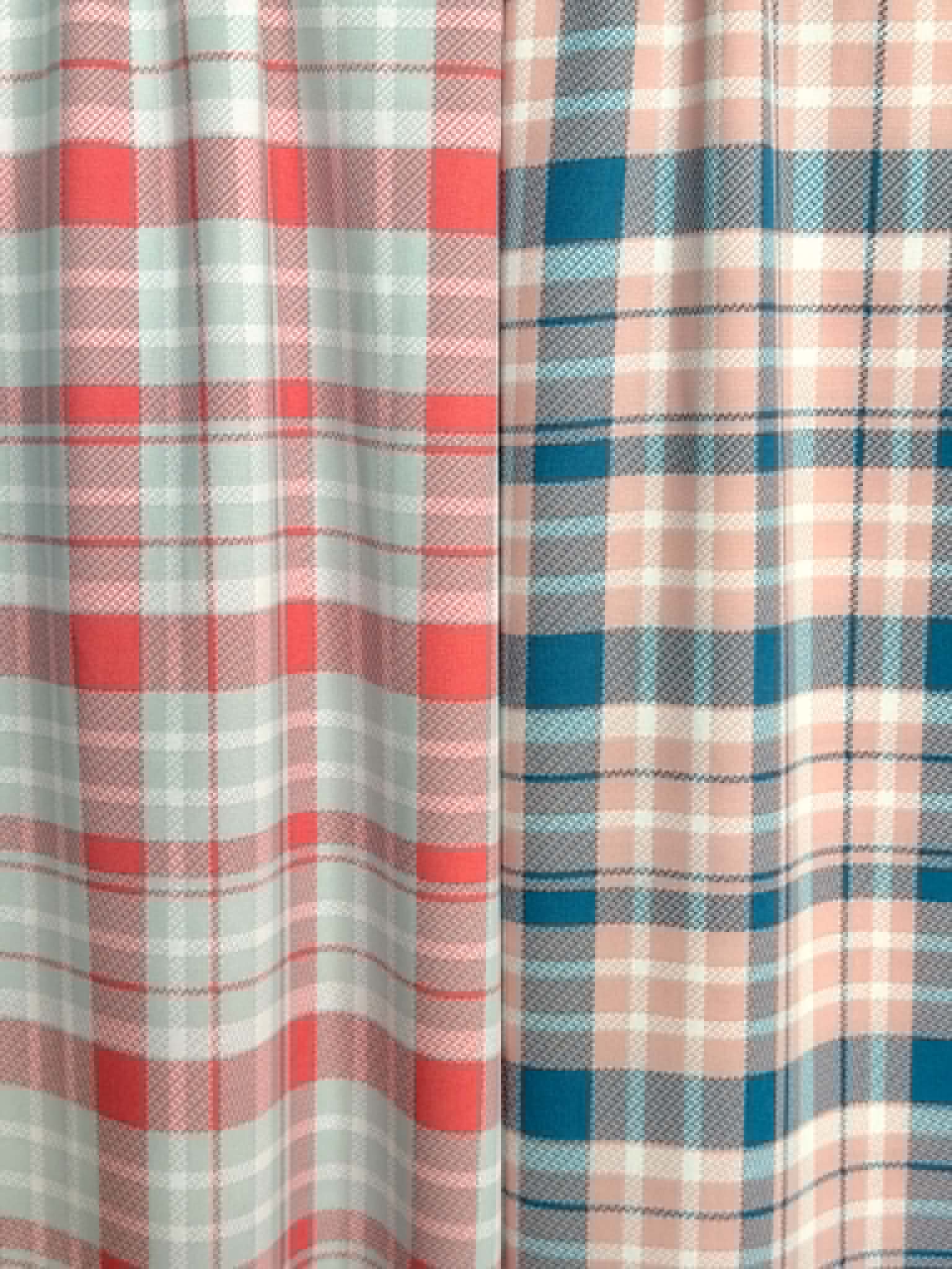 (WOVEN) BLUSH AND NAVY PLAID