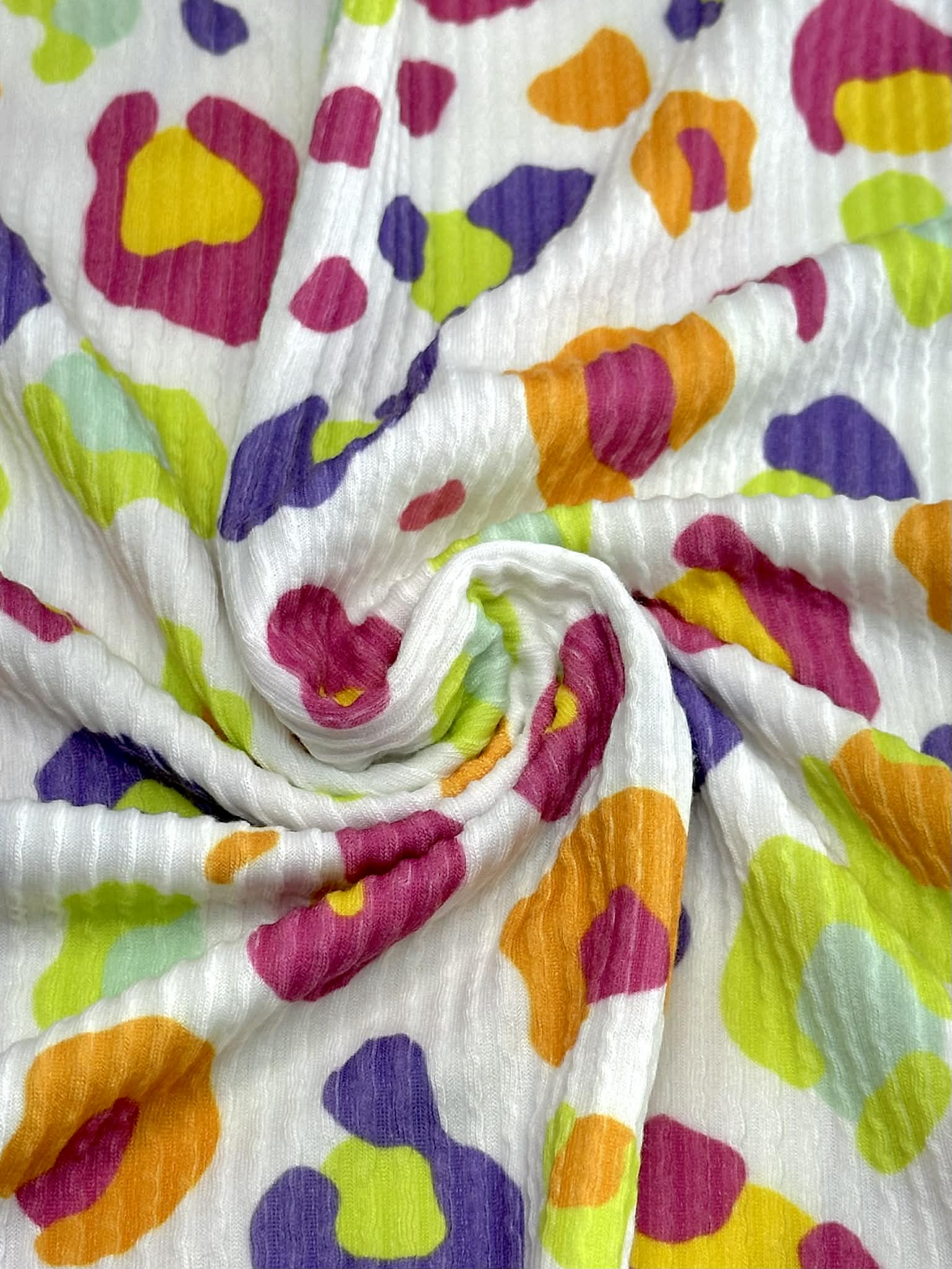 (URBAN RIB) MULTI COLORFUL CHEETAH PRINT ON OFF WHITE