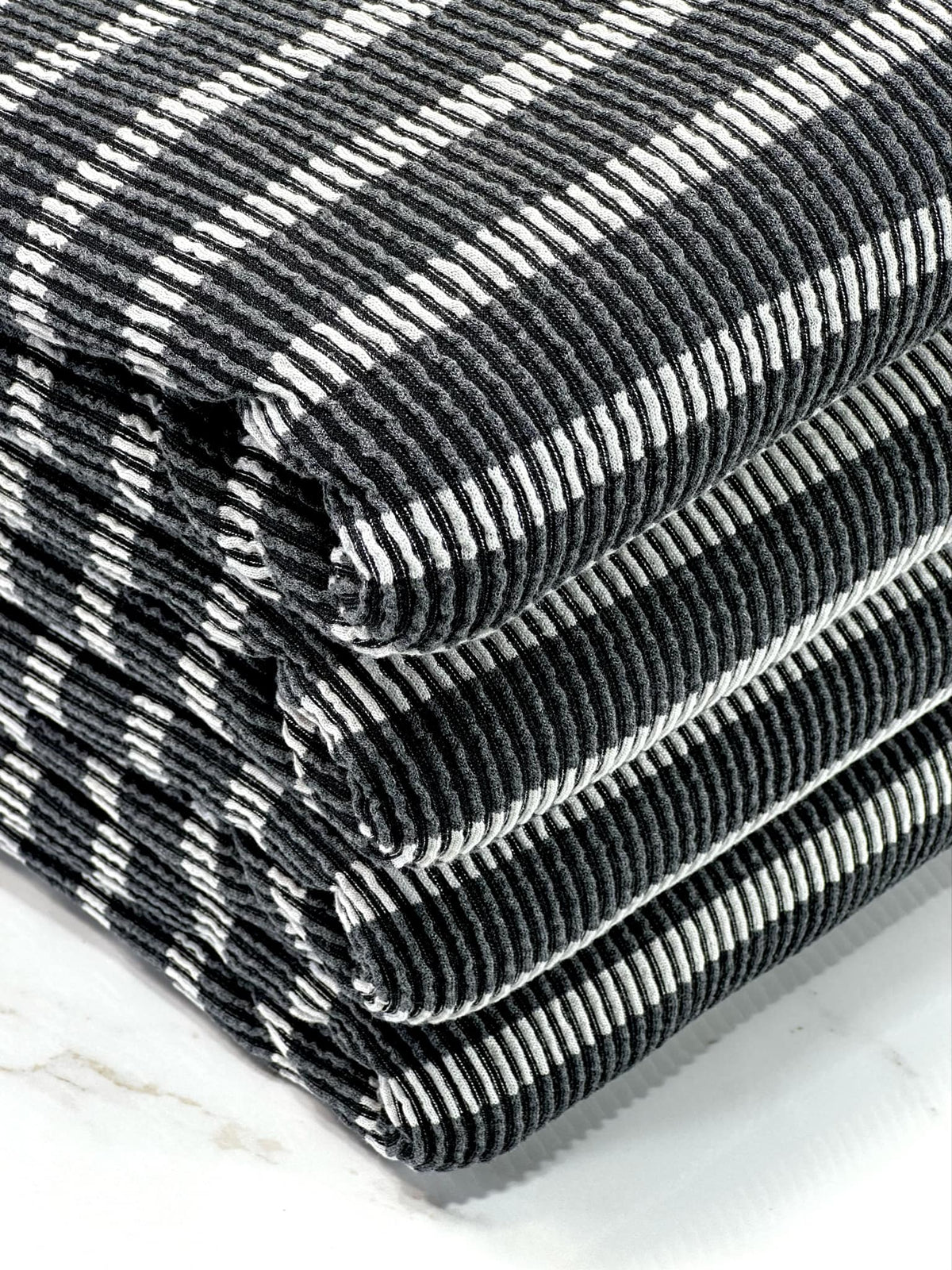 (URBAN RIB) STRIPES ON CHARCOAL