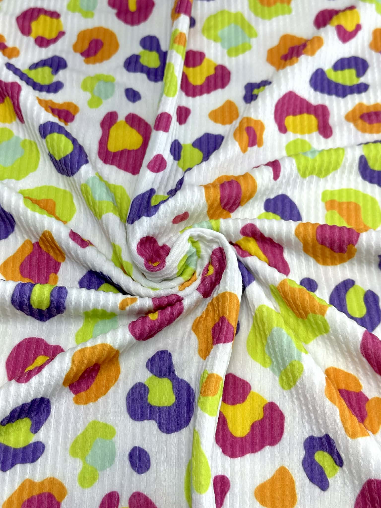 (URBAN RIB) MULTI COLORFUL CHEETAH PRINT ON OFF WHITE