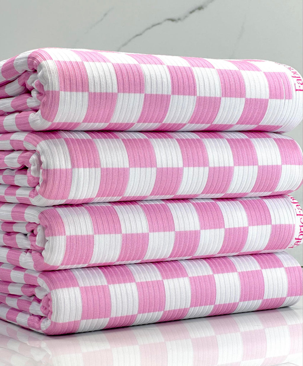 (YUMMY RIB) BABY PINK AND OFF WHITE CHECKERED (1)