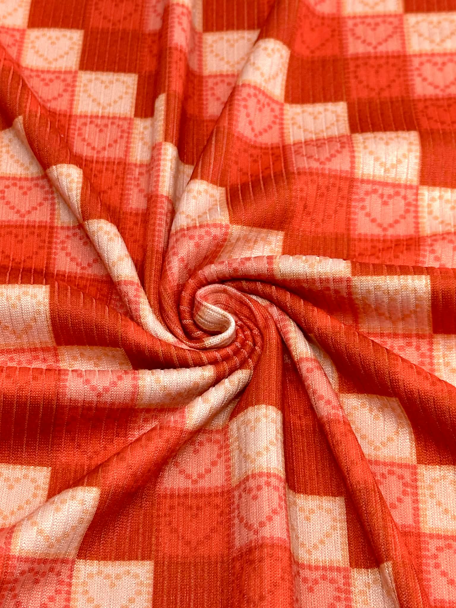 (4X2 YUMMY RIB) PINK AND RED HEARTS ON CHECKERED PATTERN