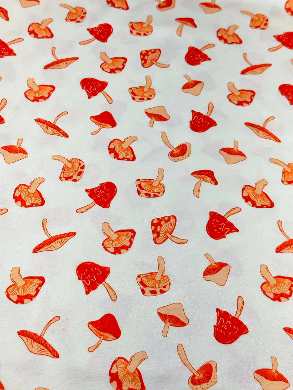(SATIN) ORANGE MUSHROOMS ON CREAM(5)