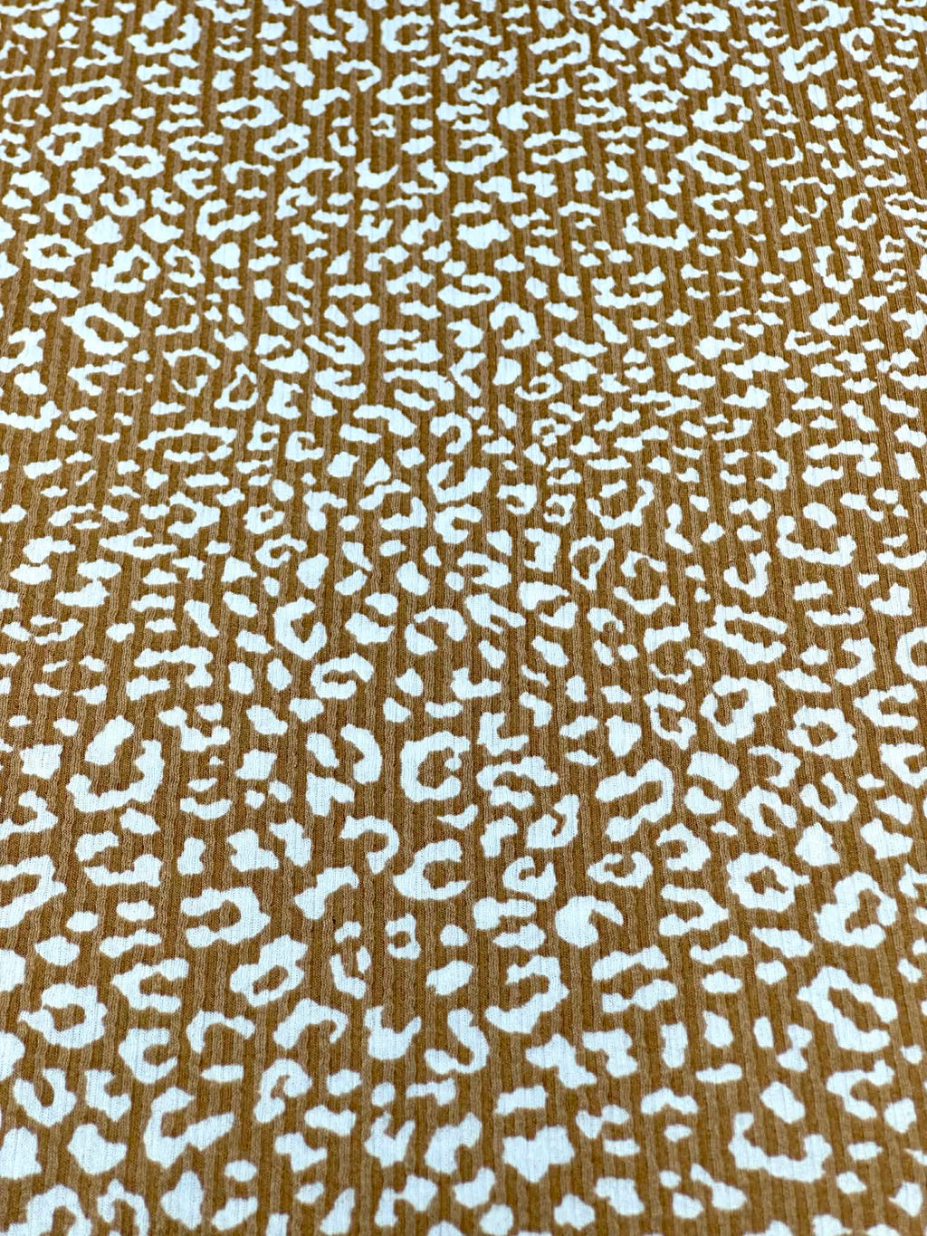 (URBAN RIB) TINY OFF WHITE CHEETAH ON VINTAGE BROWN