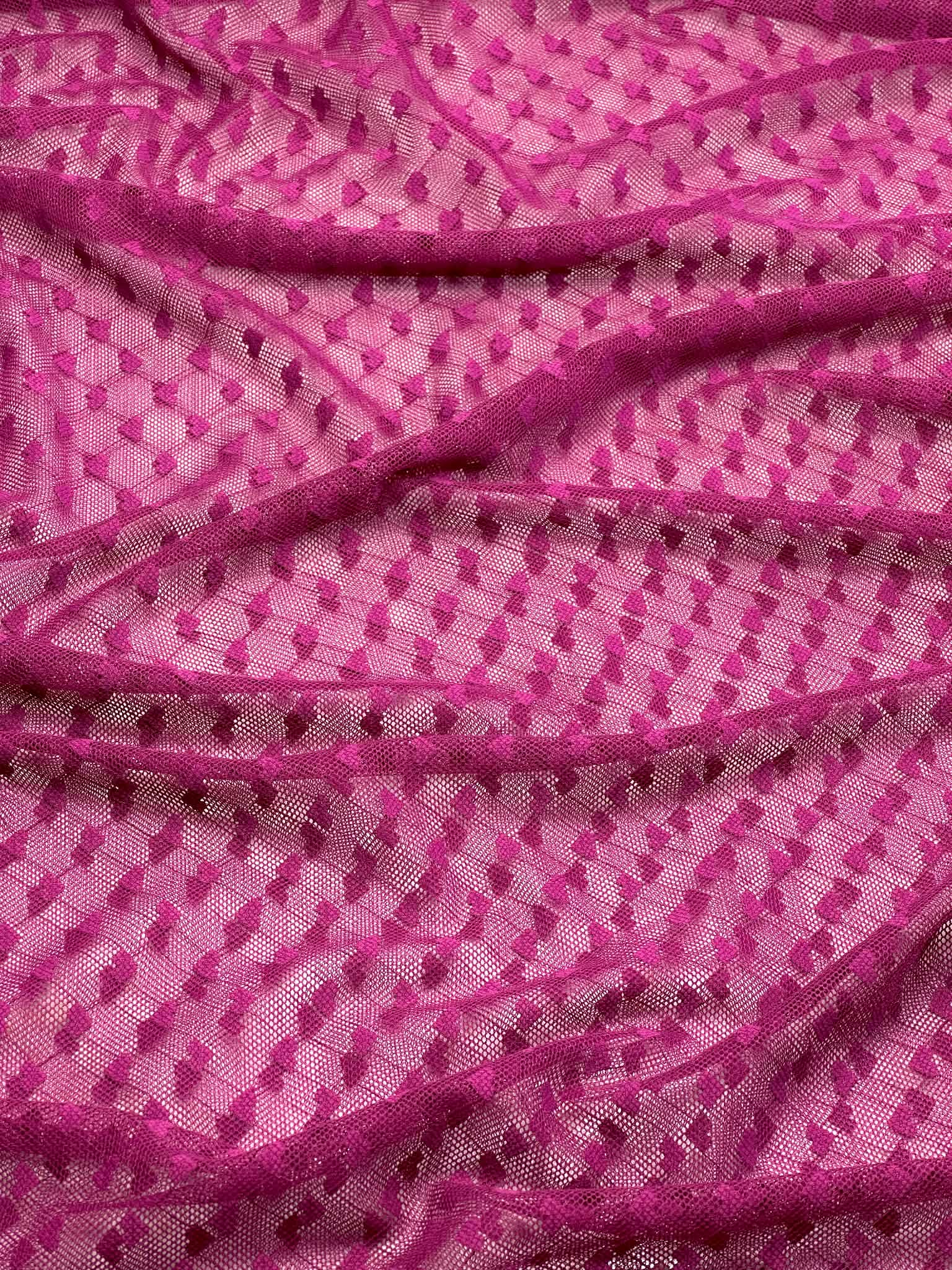 (MESH) TINY MAGENTA HEARTS