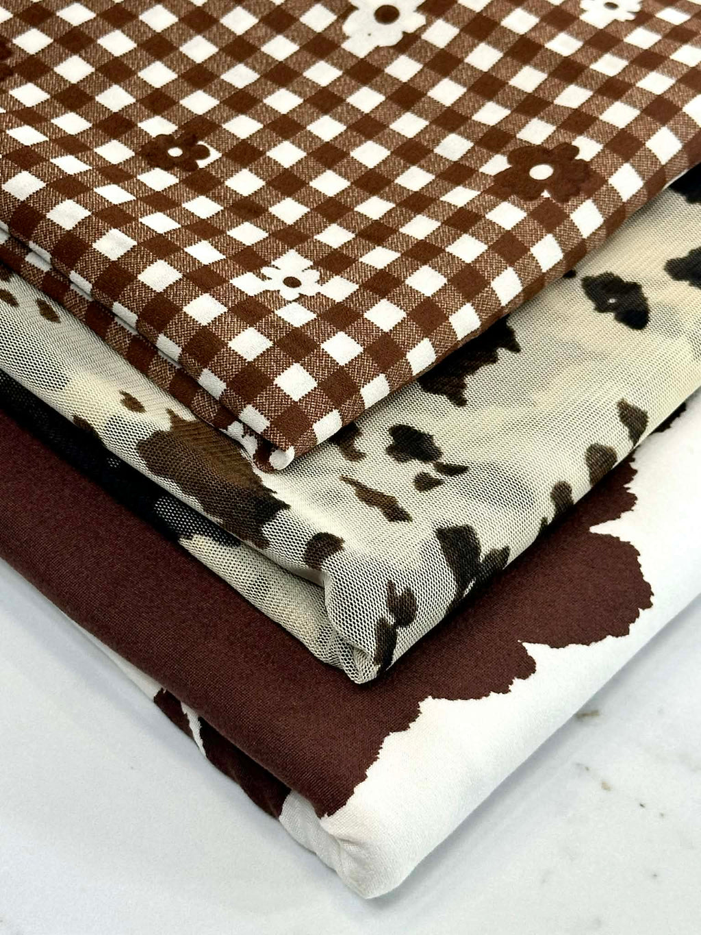 (DBP) BROWN COW PRINT ON OFF WHITE (1)