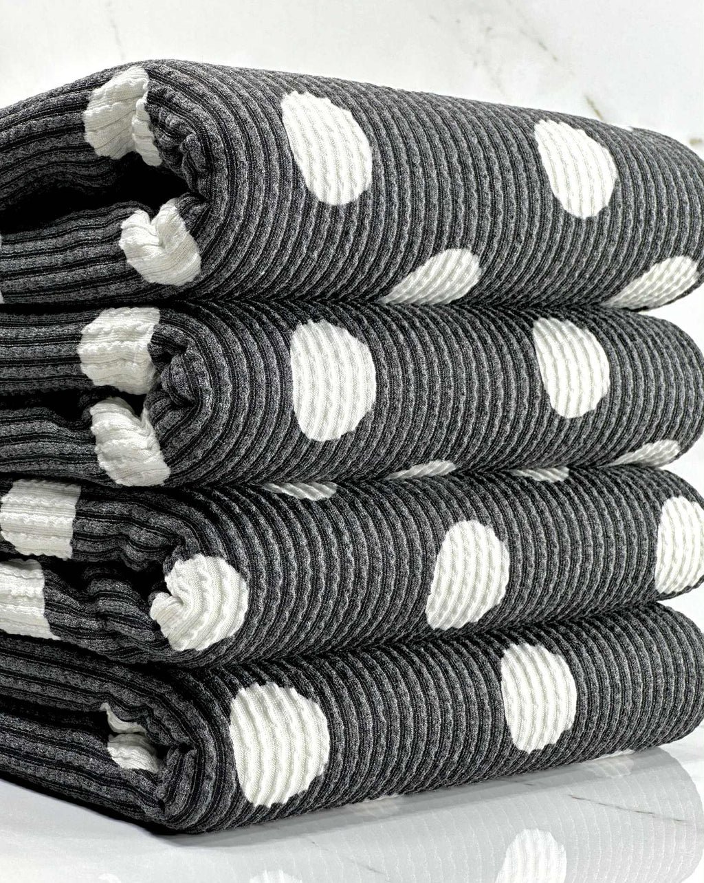 (URBAN RIB) WHITE POLKA DOTS ON CHARCOAL