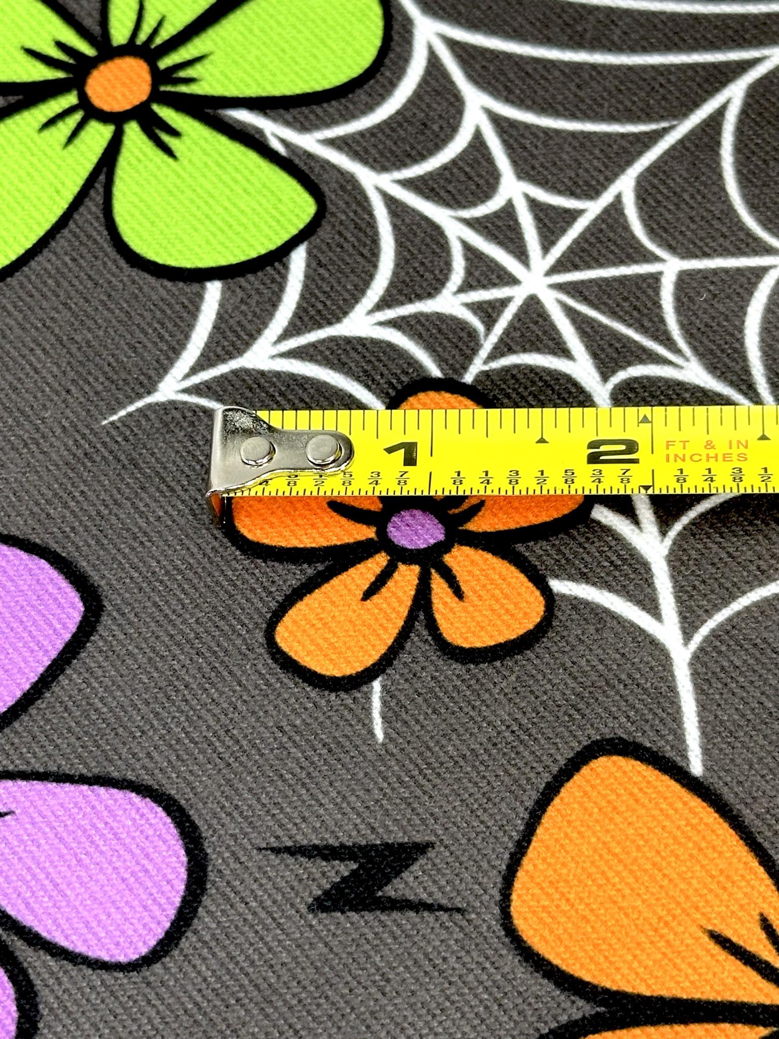 (SWEATER KNIT/ OAKLEY) COLORFUL FLOWERS AND SPIDERWEB ON CHARCOAL