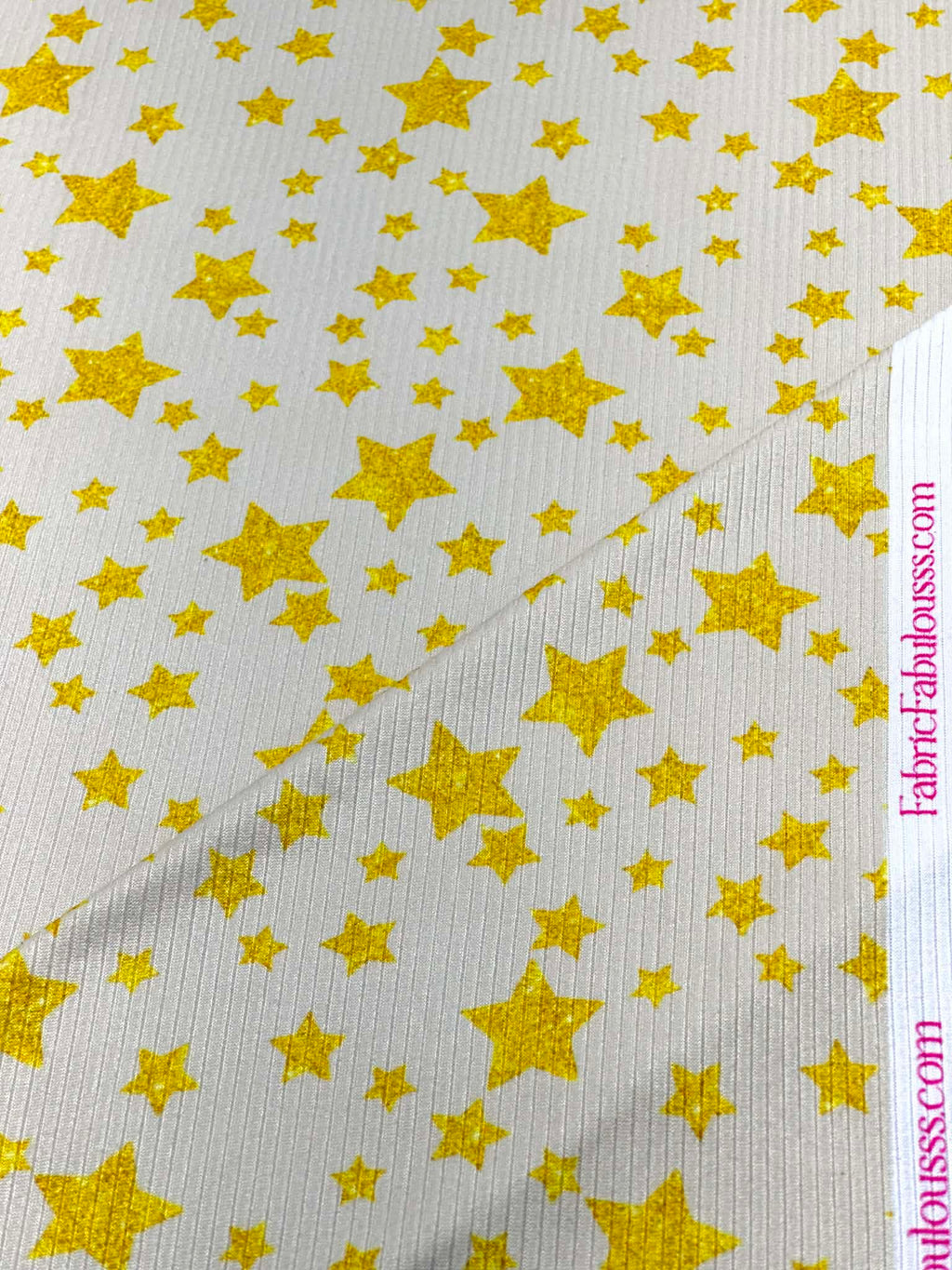 (4X2 YUMMY RIB) GOLD SHIMMER STARS ON CREAM