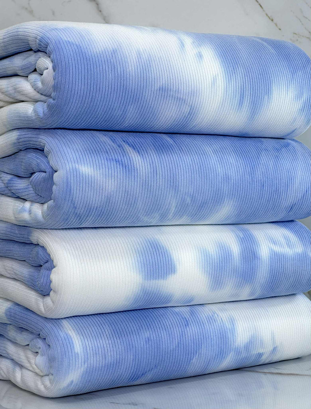 (2X2 RIB) BLUE AND OFF WHITE TIE DYE