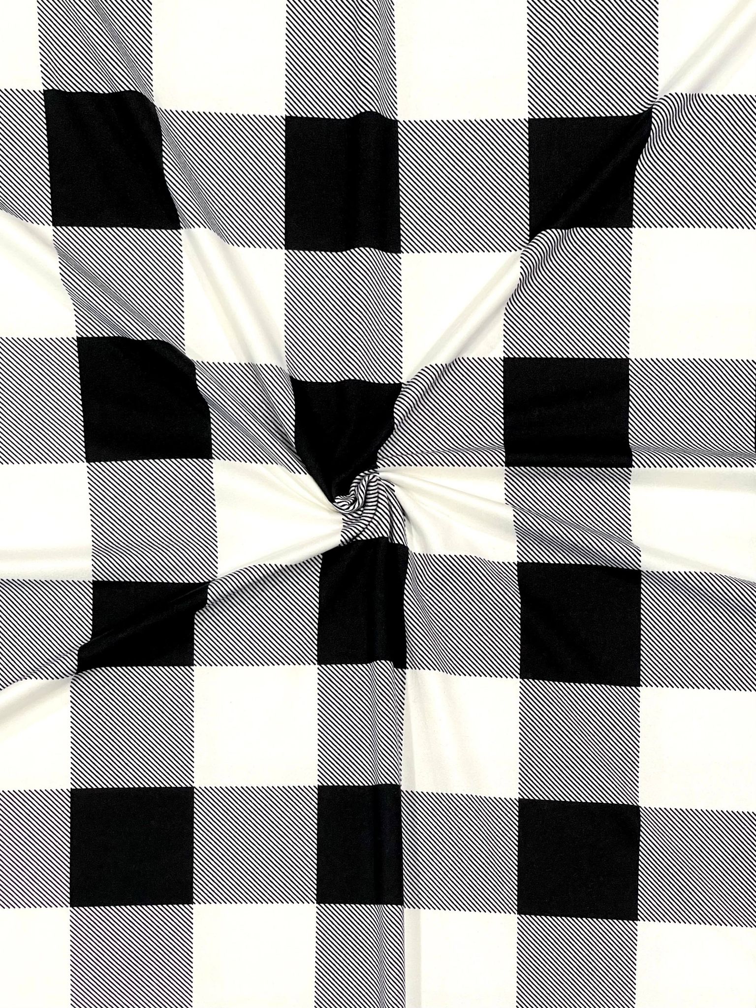 (DBP) MEDIUM BLACK AND WHITE CHECK PLAID (2)