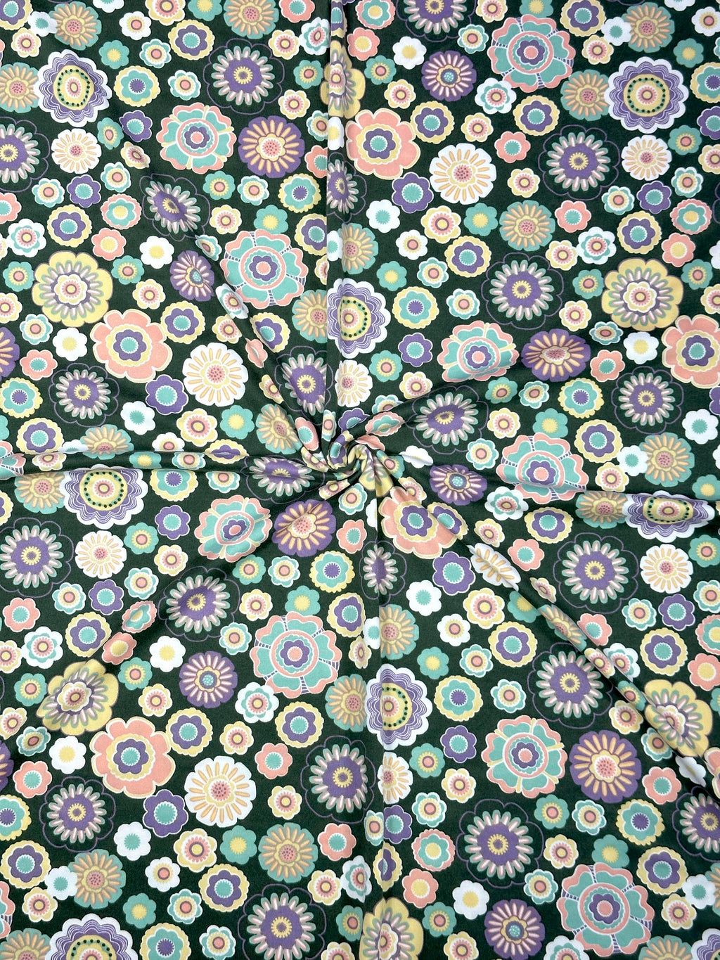 (DBP) RETRO FLORAL ON VINTAGE GREEN